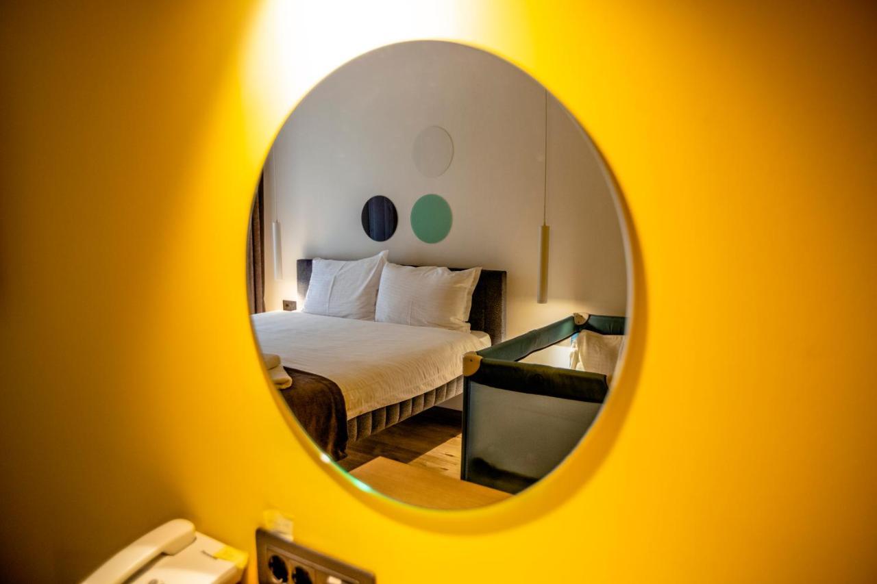 Hotel 4 Llulla Prisztina Zewnętrze zdjęcie